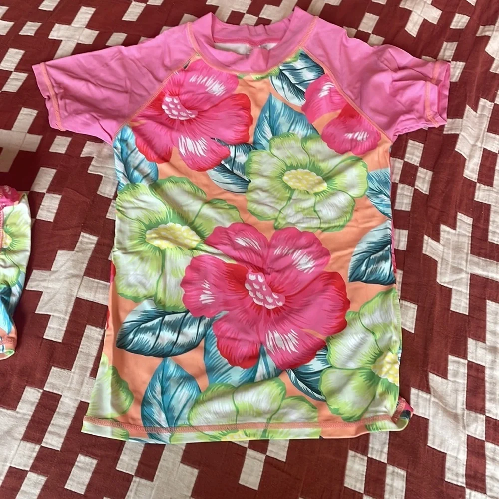 Girls short sleeve shirt and shorts swimsuit